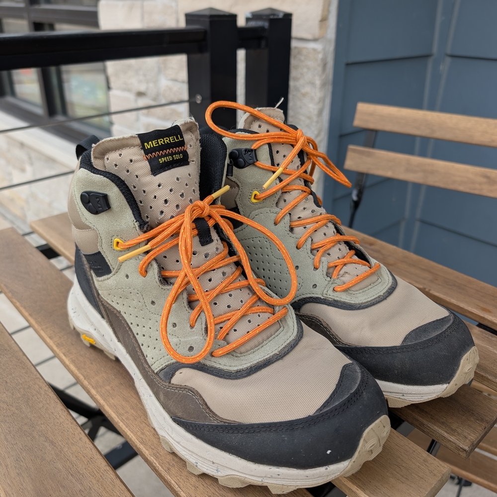 Merrell Men's Tan and Black Hiking Shoes